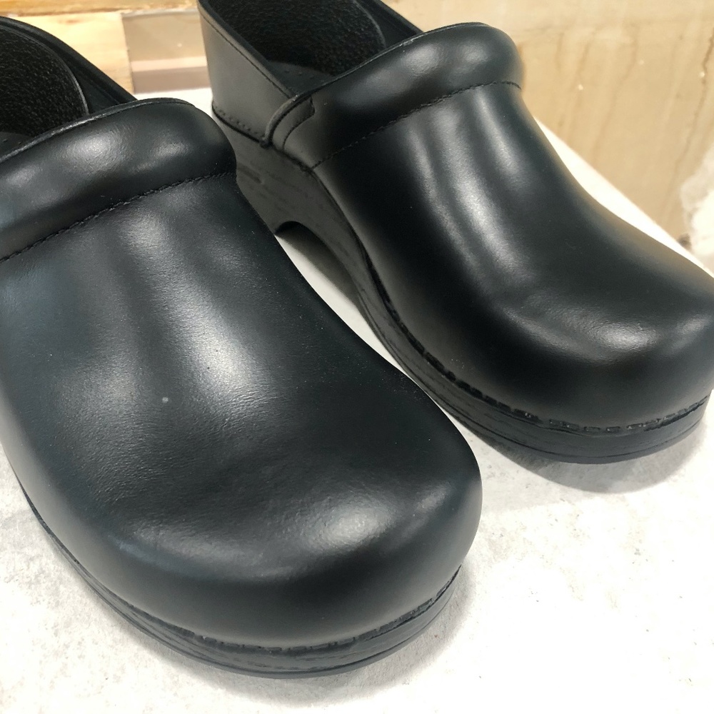 NIB Dansko Pro-Cabrio Wide 45 Black